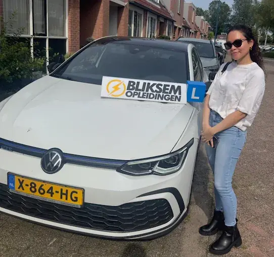 Geslaagd geslaagd bij Bliksem Opleidingen